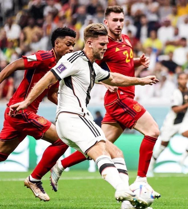 罗马旧将：五大联赛黑人教练很少，希望这只是巧合（罗马旧将：五大联赛黑人主帅屈指可数，盼这仅是巧合）