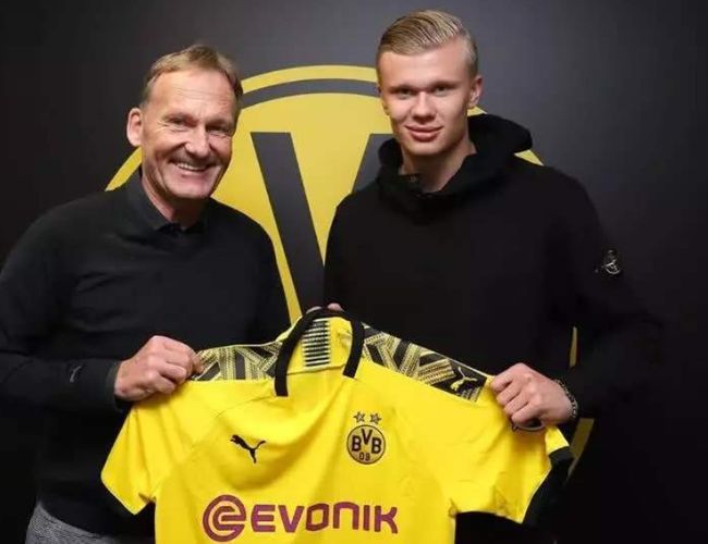 佩蒂特：巴黎球员太个人主义，和上赛季欧冠决赛判若两队（佩蒂特批巴黎：球员过分个人主义，与上季欧冠决赛判若两队）